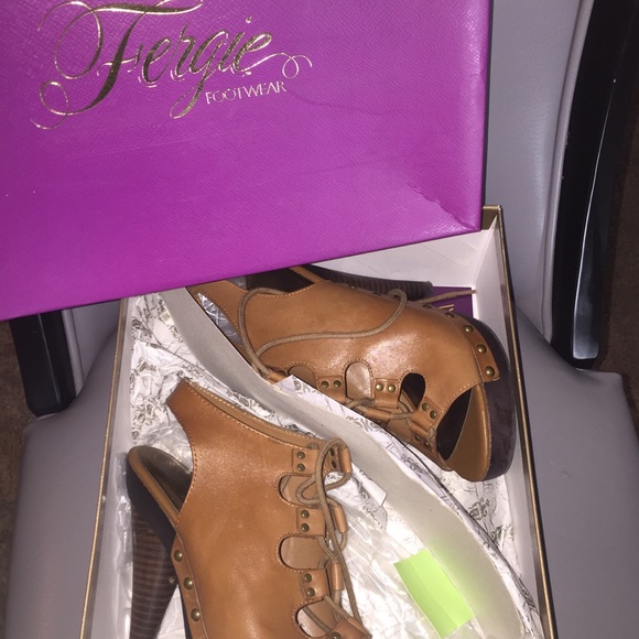 Fergie footwear cognac Sandals/Heels - Picture 2 of 8